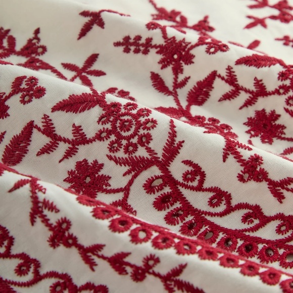 KITH Floral Eyelet Lewis Short • Sandrift Red• 2024 - Picture 6 of 7